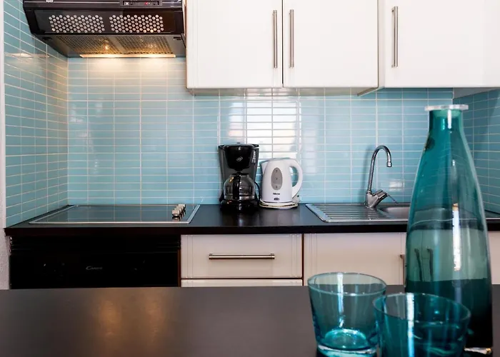 2007 Garden Chic, Heated Pool! ארונה