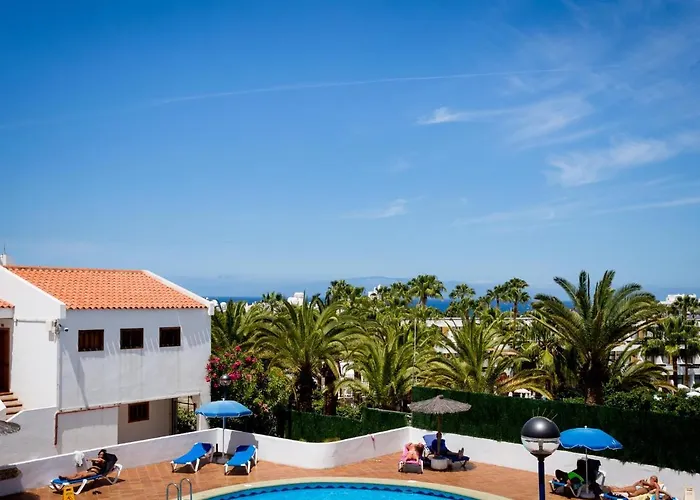 2007 Garden Chic, Heated Pool!